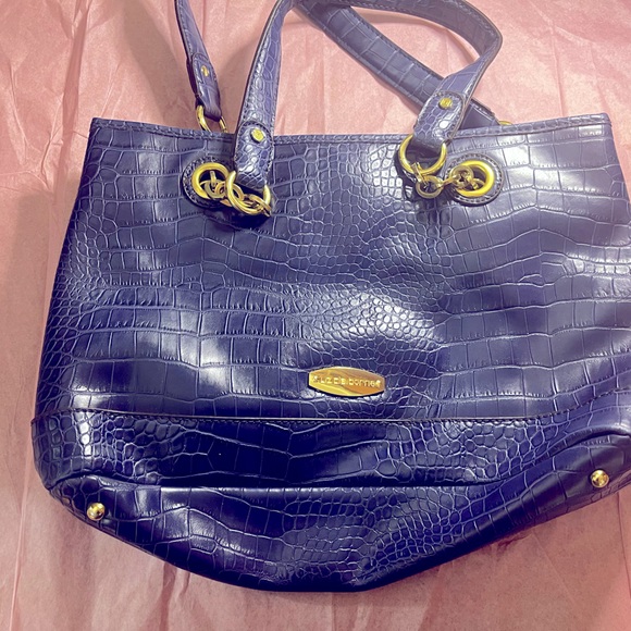 Slightly used - Picture 1 of 4